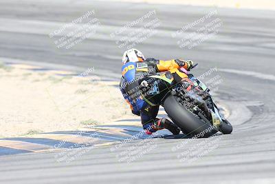 media/Nov-02-2025-CVMA (Sun) [[337aff29ab]]/Race 5-Amateur Formula Middleweight/